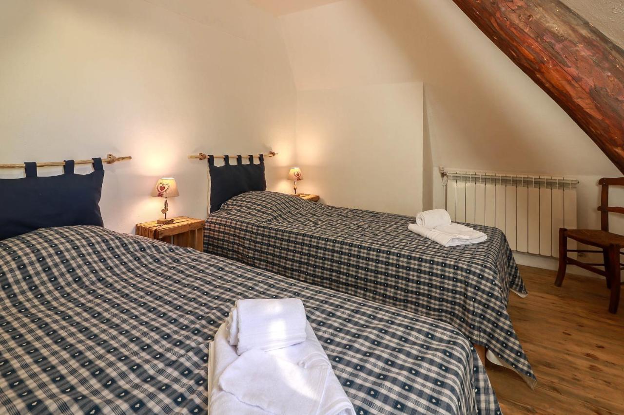 Le Domaine Des 3 Marmottes Chambres D' Hotes Cierp Exterior photo