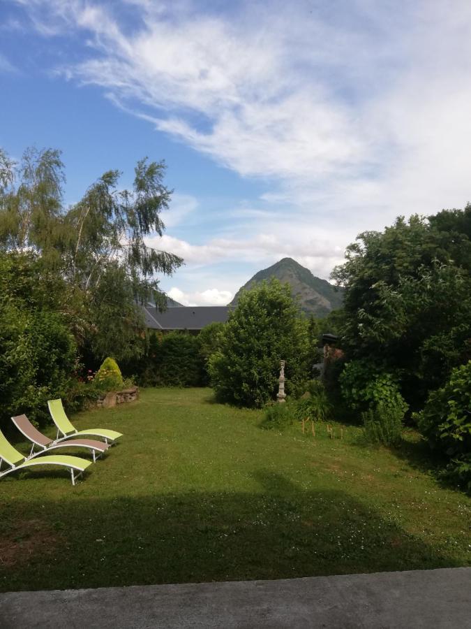 Le Domaine Des 3 Marmottes Chambres D' Hotes Cierp Exterior photo